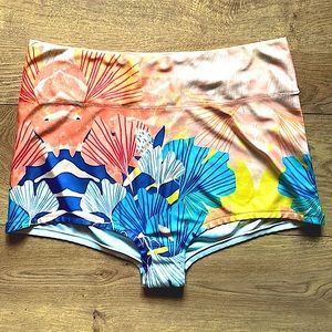 LAND OF SHE • 100% recyclabled polyester underwear bottom size medium •